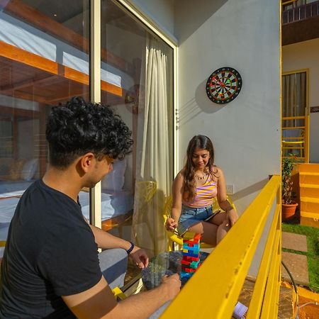The Social Stays Goa, Morjim Formerly Artbuzz Luaran gambar