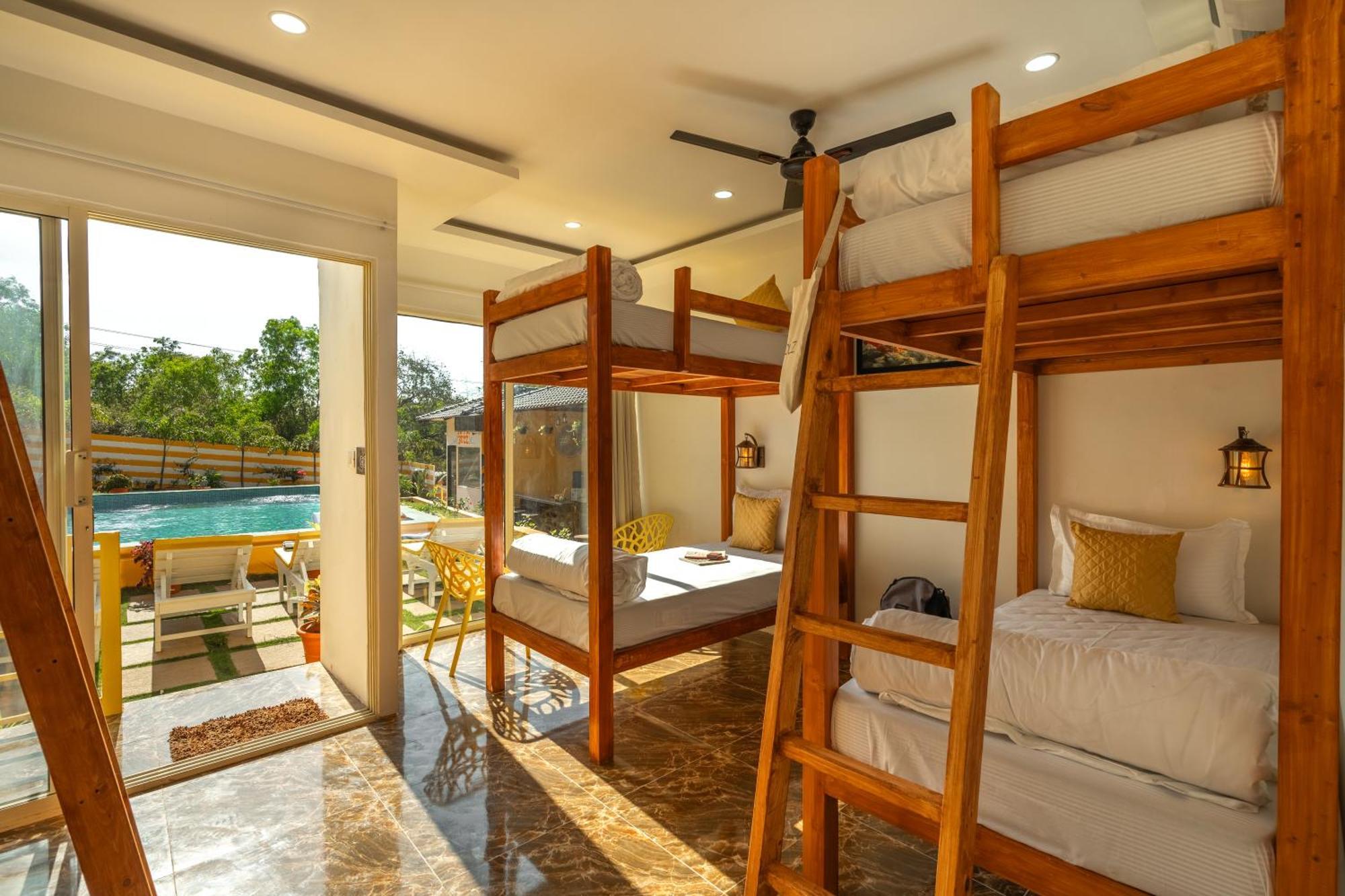 The Social Stays Goa, Morjim Formerly Artbuzz Luaran gambar