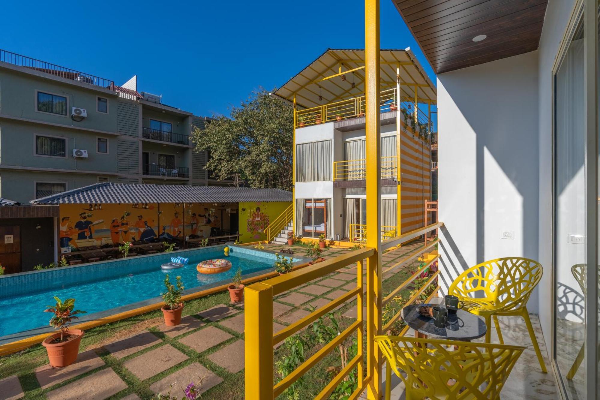 The Social Stays Goa, Morjim Formerly Artbuzz Luaran gambar