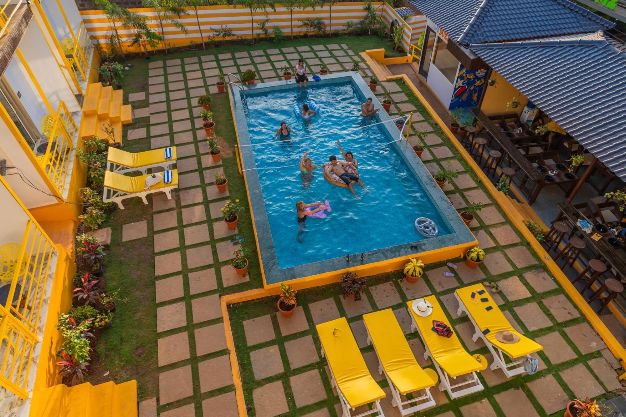 The Social Stays Goa, Morjim Formerly Artbuzz Luaran gambar