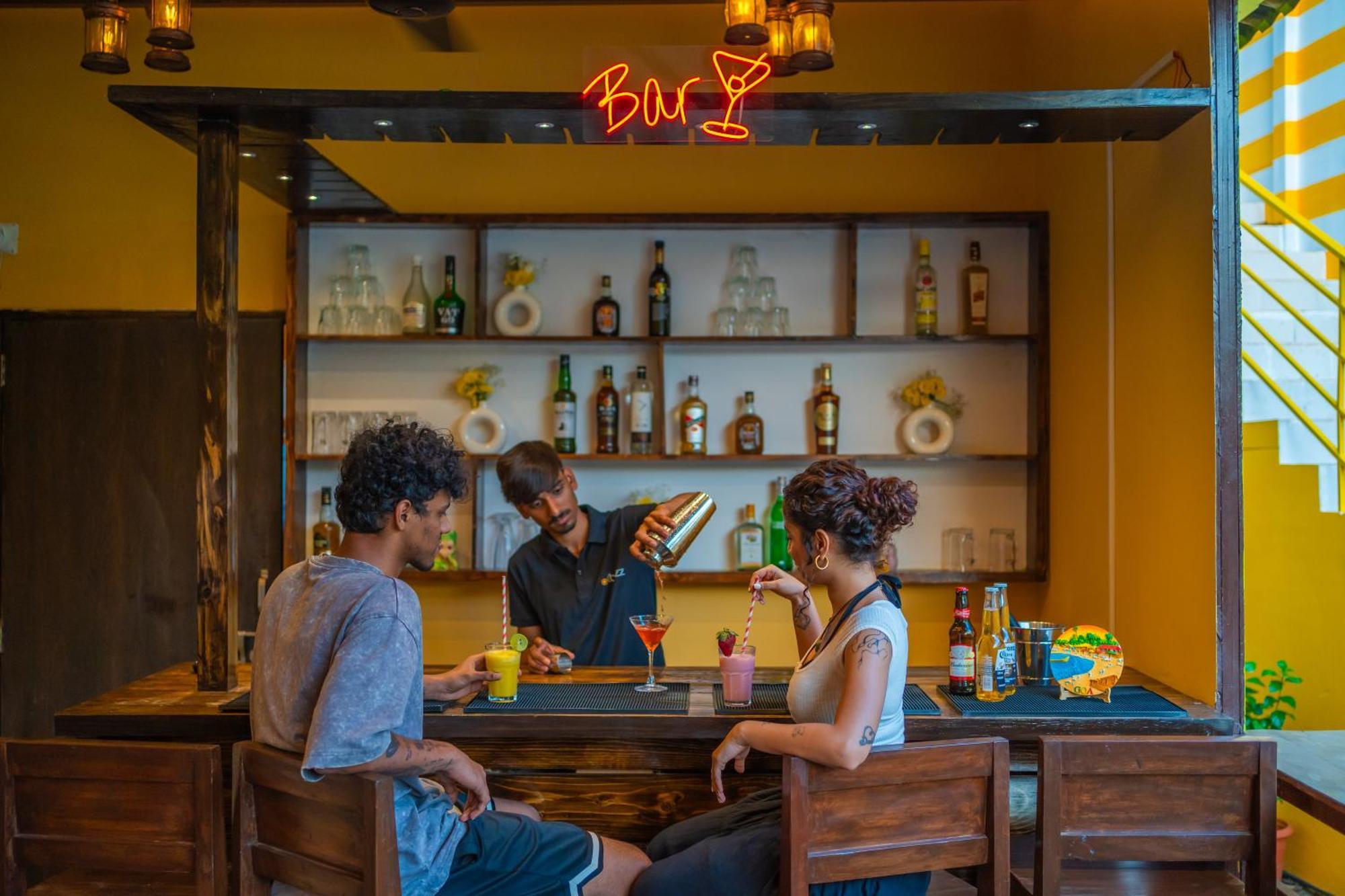 The Social Stays Goa, Morjim Formerly Artbuzz Luaran gambar